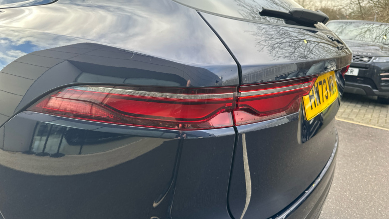 Jaguar F-Pace 2.0 D200 R-Dynamic HSE Black 5dr Auto AWD Diesel Estate